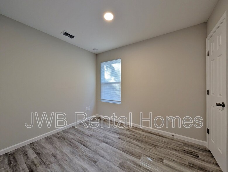 Building Photo - 1223 Weare St