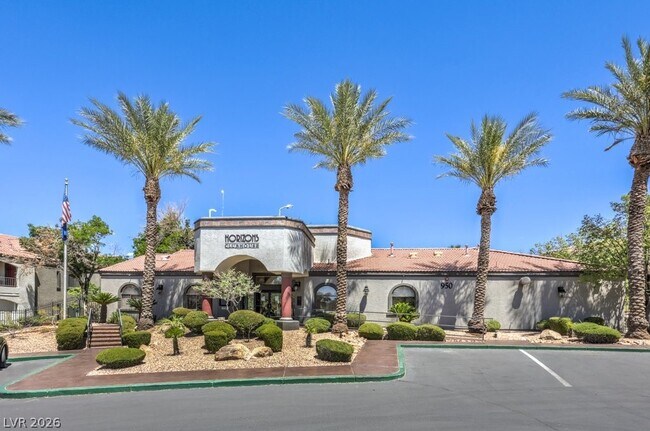 Building Photo - 950 Seven Hills Dr
