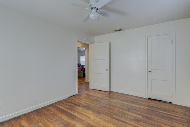 Building Photo - 3305 30th St