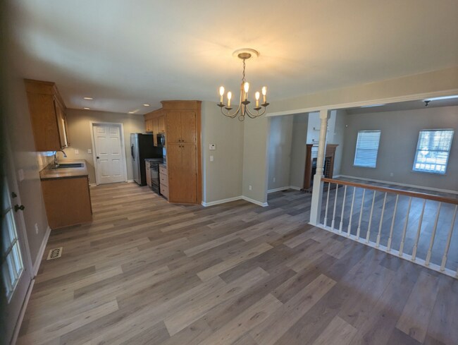 Building Photo - Hanahan Lake View Home for Lease