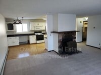 Building Photo - 1545 Northview Dr