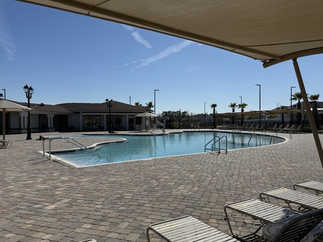 Building Photo - 350 Ardila Cir