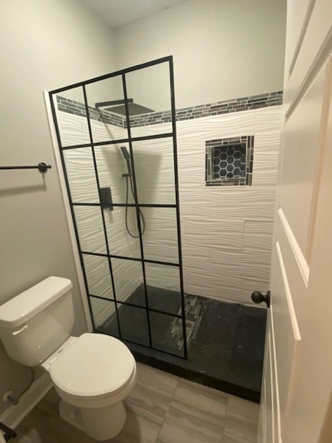 Building Photo - Quiet and Cozy Living in Phenix City