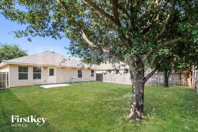 Building Photo - 1105 Eagle Claw Dr