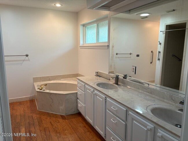 Building Photo - 4804 Otter Creek Ln