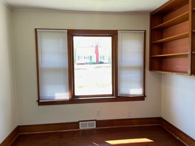 Building Photo - 3 Bed, 1 Bath Brick house in Ramseur