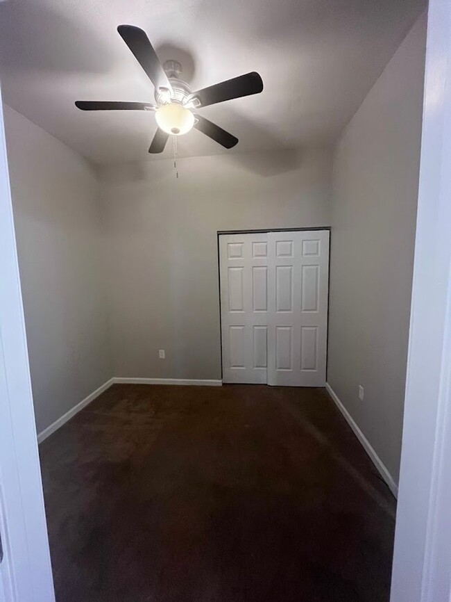 Building Photo - **$500 Security Deposit & 1st Month Free w...