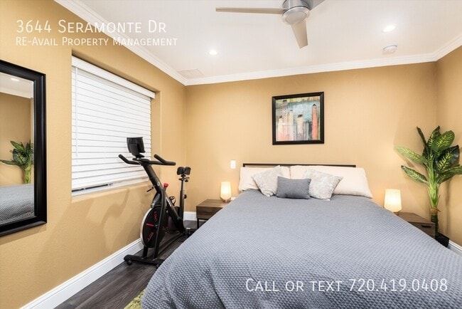 Building Photo - 3644 Seramonte Dr