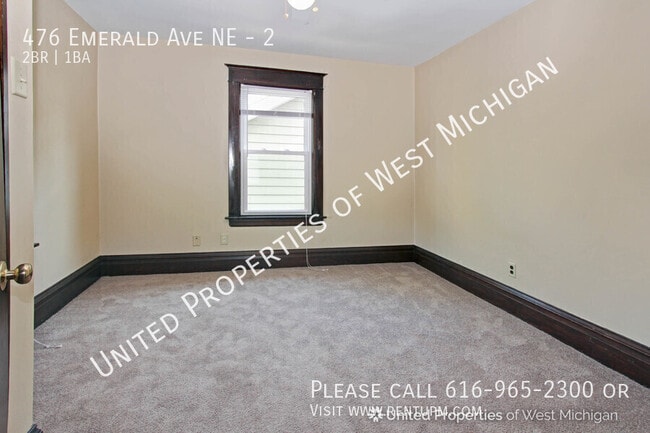 Building Photo - 476 Emerald Ave NE