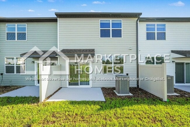 Building Photo - 12014 Sylvia St
