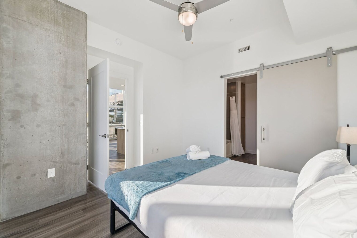 Building Photo - 222 E Jefferson St