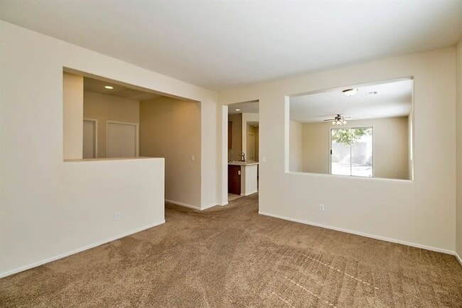 Building Photo - 1821 Running Fawn Ct