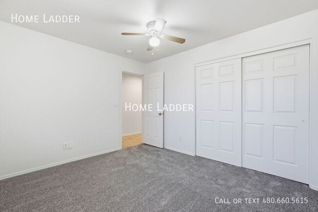 Building Photo - 10452 W Arivaca Dr