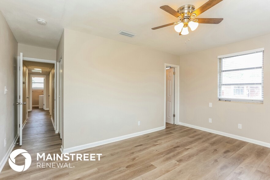 Building Photo - 6603 Syringa Ln
