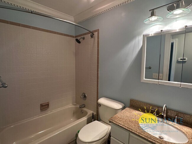 Building Photo - Charming 3-Bedroom Home in Prime Navarre L...