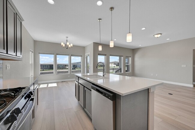 Building Photo - $2,425 - 3 beds, 2 baths, Updated home in ...