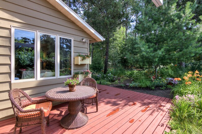 Building Photo - 3373 Whispering Pines Ln