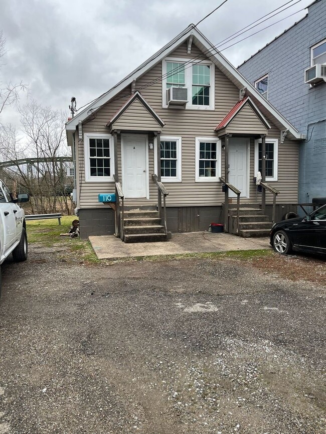 Building Photo - 110 Conrad Ct