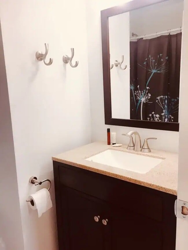 Building Photo - 663 William Hilton Pkwy