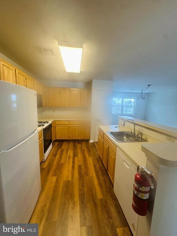 Building Photo - 118 Sparrow Rd