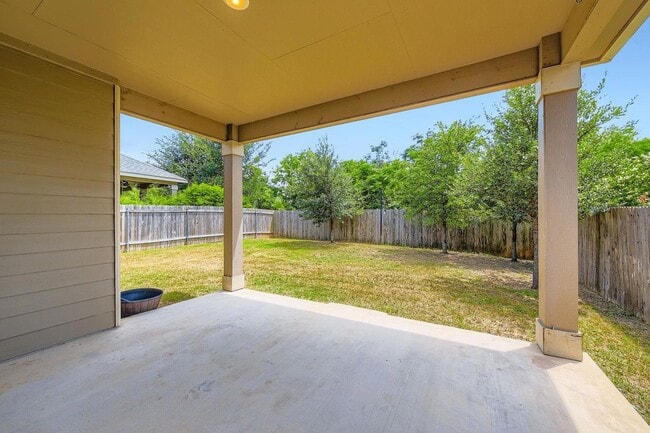 Building Photo - 1609 Arial Dr