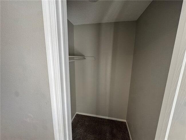 Building Photo - 1374 N Chickadee Ave