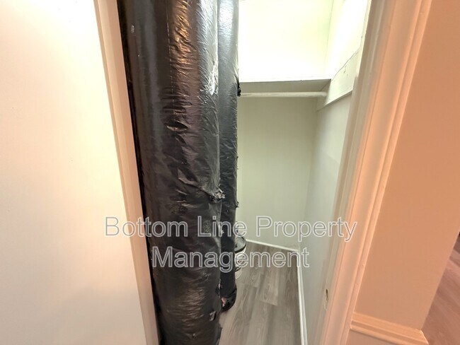 Building Photo - 3315 Wiseman Dr