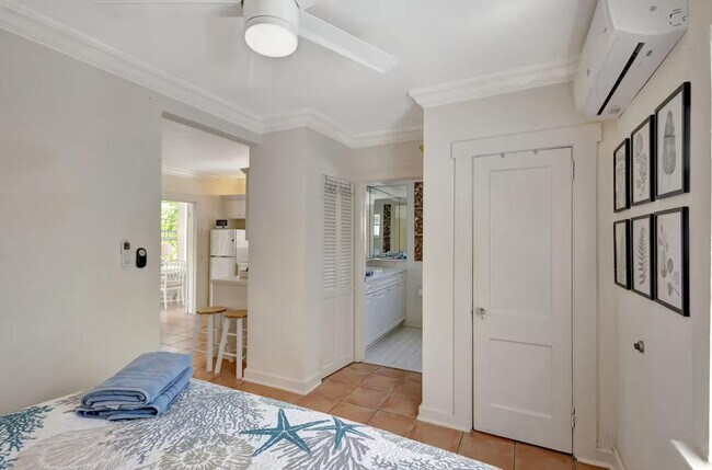 Building Photo - 2800 Broadway