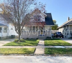 Building Photo - 2 Bed / 1 .5 Bath Home | Midtown