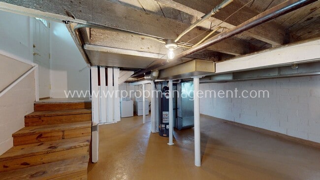 Building Photo - 3 Bedroom 1 Bathroom Home for Rent Near Gl...