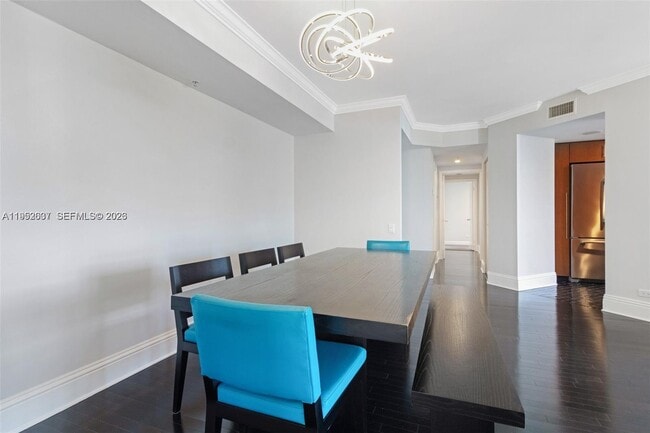 Building Photo - 701 Brickell Key Blvd