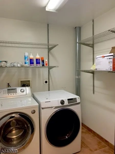 Building Photo - 130 Valley View Dr