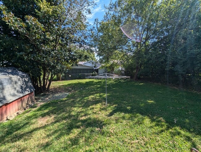 Building Photo - 507 Orchard Dr