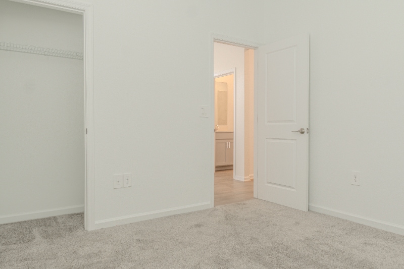 Building Photo - 2509 Relaxing Ln