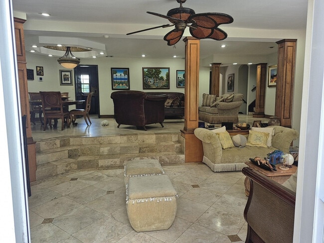 Building Photo - 11081 SW 30th Ct