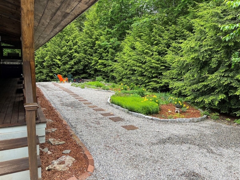 Building Photo - 6 Deer Cir