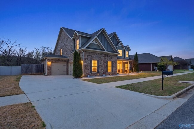 Building Photo - 8349 Anslee Way NW