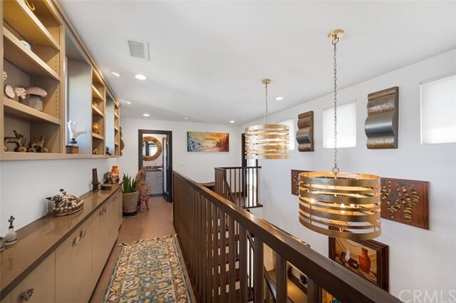 Building Photo - 16341 Hollywood Ln