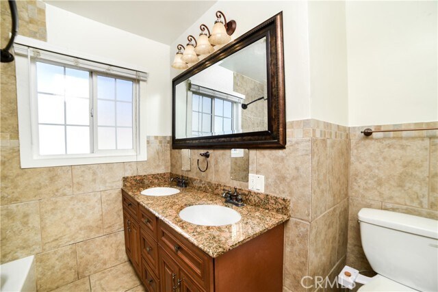 Building Photo - 623 N Nora Ave