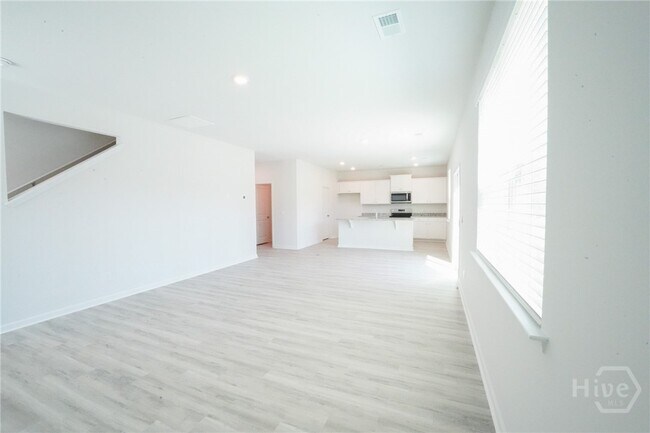 Building Photo - 143 Kraft Kove