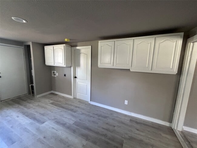 Building Photo - 5734 Grant Ave