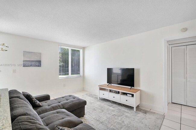Building Photo - 250 180th Dr