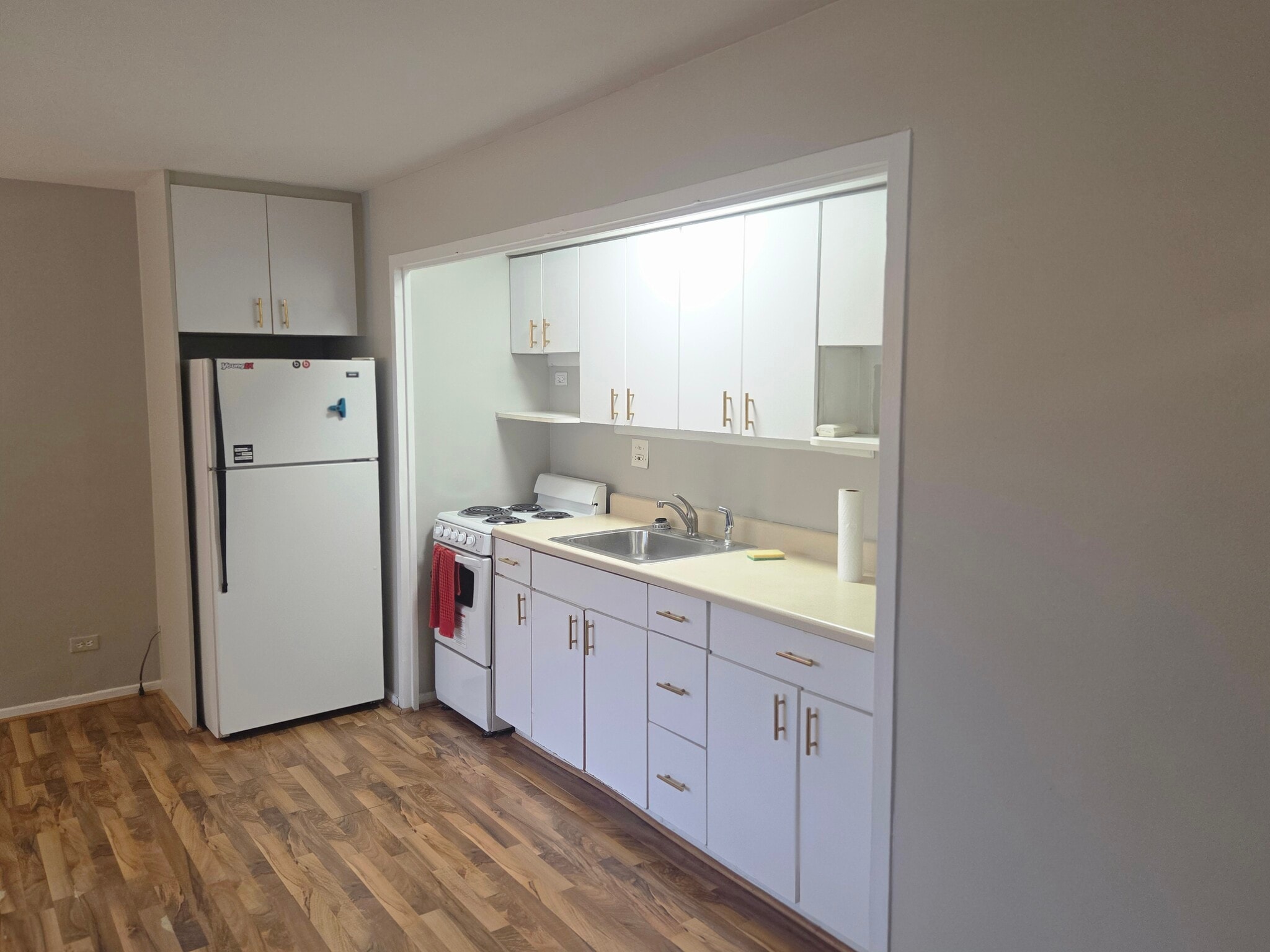 Building Photo - 3100 N Lake Shore Dr