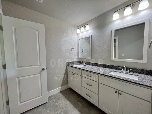 Building Photo - Single-Family Home- Bella Vista- Spacious ...