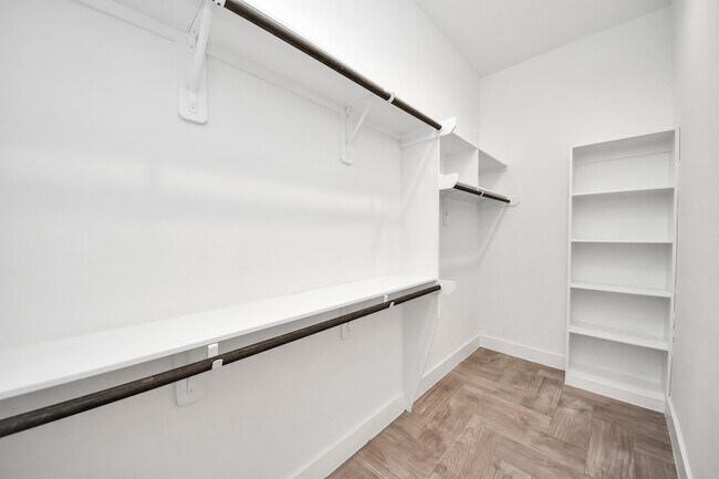 Building Photo - 1703 Cedrocanna Ln