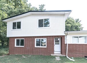 Building Photo - KY-150 Pembroke Oak Grove Rd
