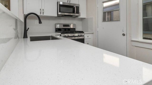 Building Photo - 911 W 40th Pl