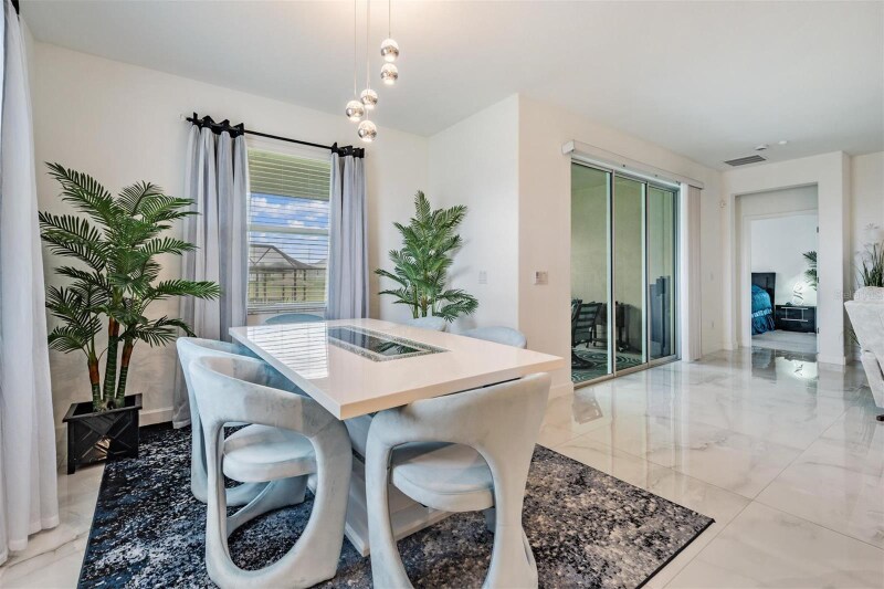 Building Photo - 10381 Tupper Cay Dr