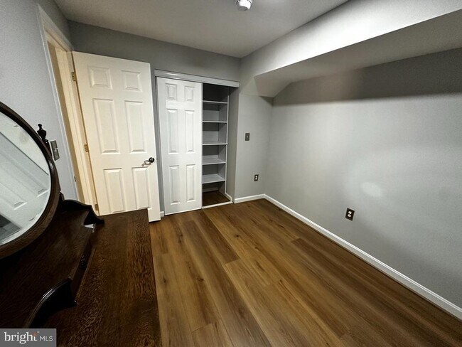 Building Photo - 11593 Nellings Pl