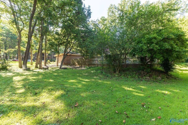 Building Photo - 2124 Greenwood Pl SW